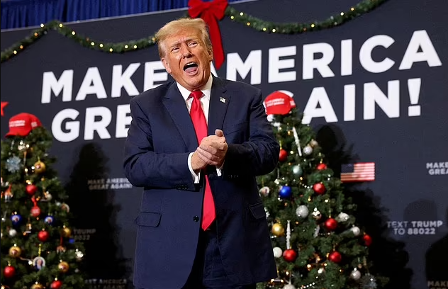 该宣判认为川普此前违反了宪法第 14 修正案第 3 条,即 "叛乱条款" 该宣判认为川普此前违反了宪法第 14 修正案第 3 条,即 "叛乱条款"