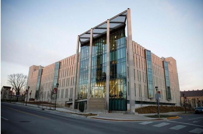 华裔教授王晓峰遭FBI调查,他之前一直是印大卢迪学院的知名教授 华裔教授王晓峰遭FBI调查,他之前一直是印大卢迪学院的知名教授